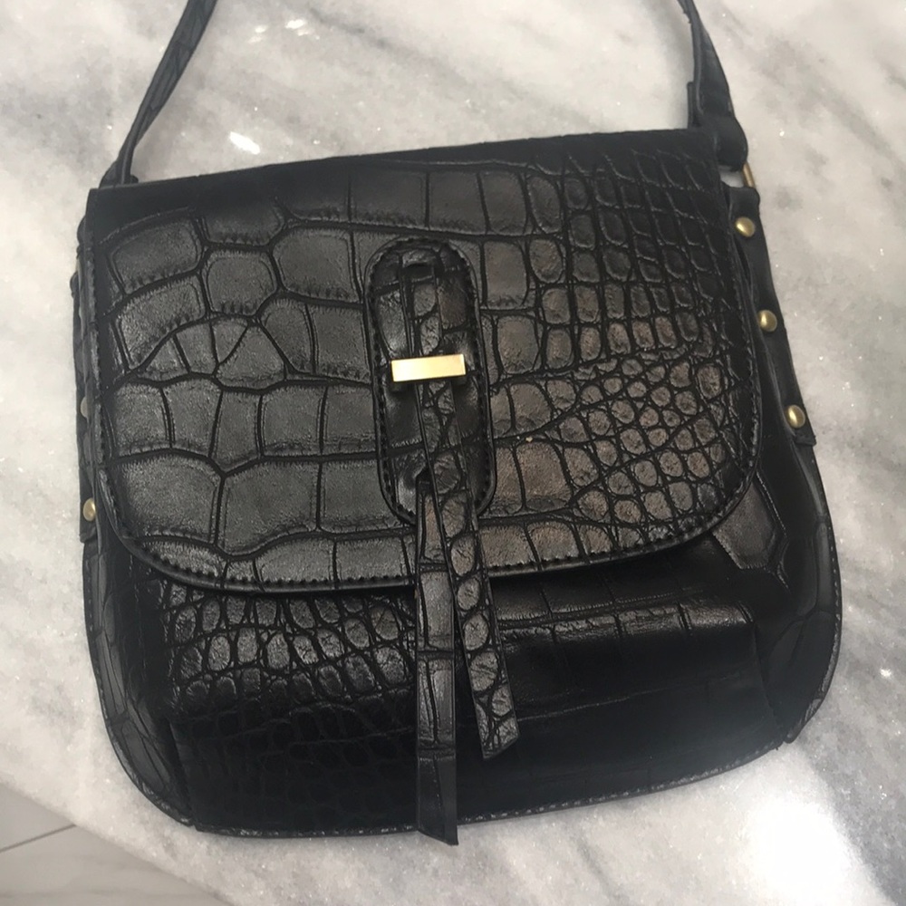 Sondra Roberts Crossbody